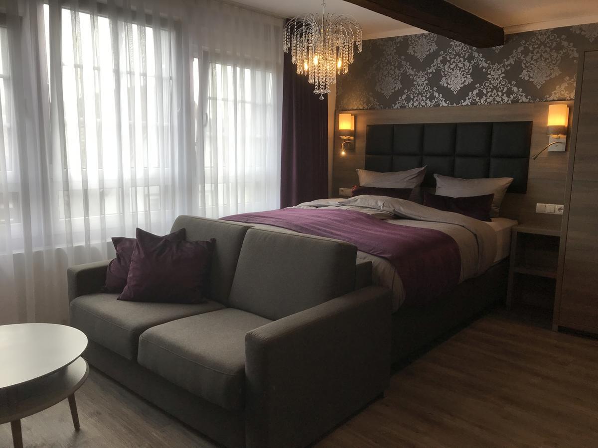 Apartmenthaus Burgenheimat In Rhens Bei Koblenz Exterior foto